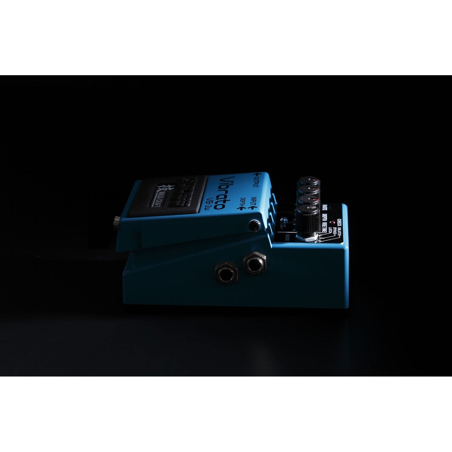 Pedal Guitar Boss VB-2W Waza Craft Vibrato-Mai Nguyên Music