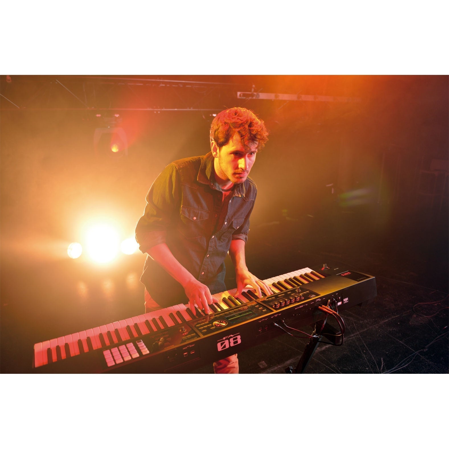 Synthesizer Music Workstation Roland FA-08-Mai Nguyên Music