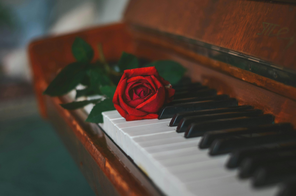 12 Bản Piano Lãng Mạn Để Học Và Chơi Trong Mùa Valentine Này