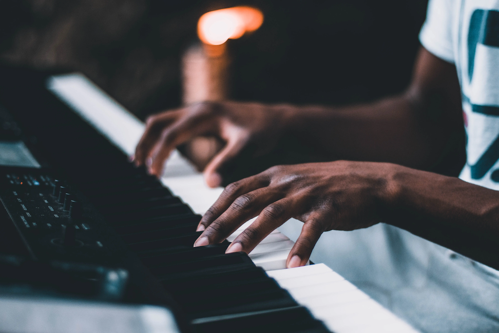 Những Tác Phẩm Piano Lý Tưởng Dành Cho Người Chơi Trung Cấp Và Nâng Cao Muốn Nâng Cao Trình Độ