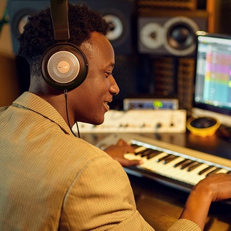 Behringer OMEGA