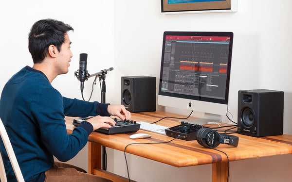 M-Audio BX4 BT Loa
