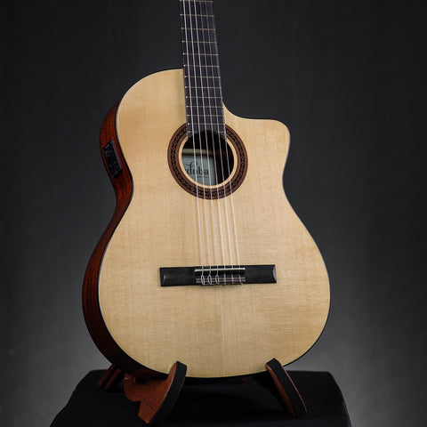 Cordoba C5-CE SP, Top Solid Sitka Spruce