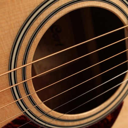 Đàn Guitar Acoustic Cort AD880CE có dây đàn được phủ