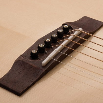Đàn Guitar Acoustic Cort AD880CE có ngựa đàn dạng vòm