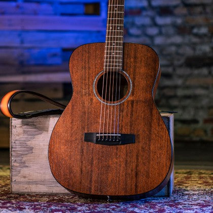 Đàn Guitar Acoustic Cort AF510M được thiết kế kiể dáng concert