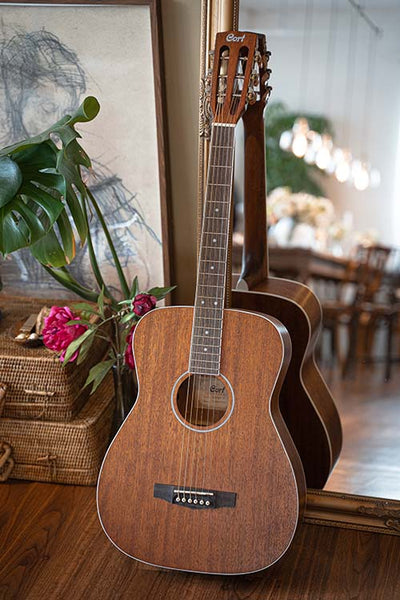 Đàn Guitar Acoustic Cort AF590MF được làm hoàn toàn bằng gỗ mahogany
