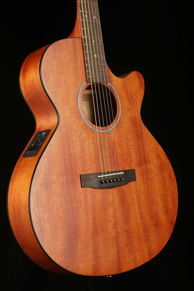 Đàn Guitar Acoustic Cort SFX-MEM được làm hoàn toàn bằng gỗ Mahogany