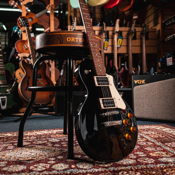 Đàn Guitar Điện Cort CR100 có thiết kế kiểu cổ điển