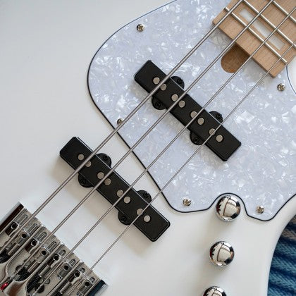 Đàn Guitar Bass 4-dây Cort Elrick NJS 4 có bộ thu âm Voiced Tone VTB-ST