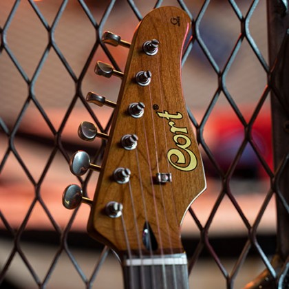Đàn Guitar Điện Cort G260CS lược đàn xương thật
