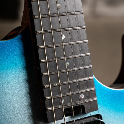 Đàn Guitar Điện Cort G300 Glam có phím đàn bằng thép không gỉ