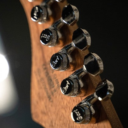 Đàn Guitar Điện Cort G300 Glam có bộ điều chỉnh khoá sole Cort
