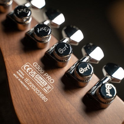 Đàn Guitar Điện Cort G300 Pro có bộ điều chỉnh khoá so le