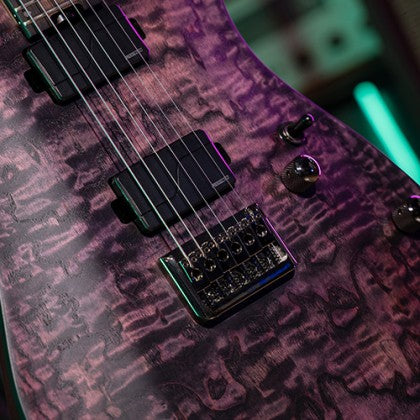 Đàn Guitar Điện Cort KX500 Etched có ngựa đàn dạng hardtail dành cho mỗi dây riêng lẻ