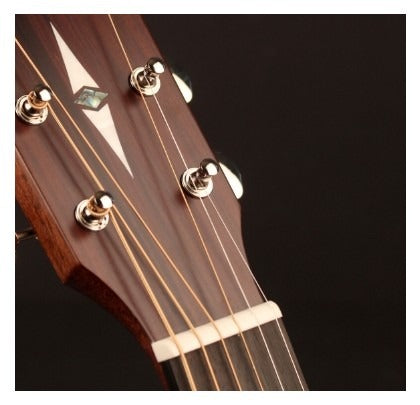 Chiều rộng lược đàn là 45mm trên Đàn Guitar Acoustic Cort L200F ATV, Semi Gloss