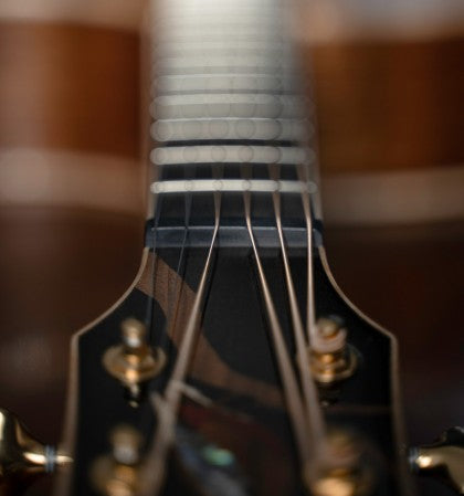 Đàn Guitar Acoustic Cort Little Forest Angel có đai ốc, yên ngựa Graph Tech TUSQ
