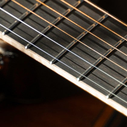 Đàn Guitar Acoustic Cort Little Forest Angel được xử lý mép cạnh phím bằng tay