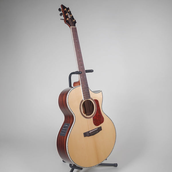 Đàn Guitar Acoustic Cort NDX50 có lớp sơn phủ UV tăng cường âm thanh