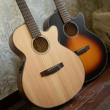 Đàn Guitar Acoustic Cort SFX-E có hai màu Natural Satin và 3-Ton Color Sunburst