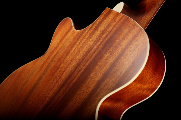 Đàn Guitar Acoustic Cort SFX-ME có chiều sâu thân đàn là 83x83mm