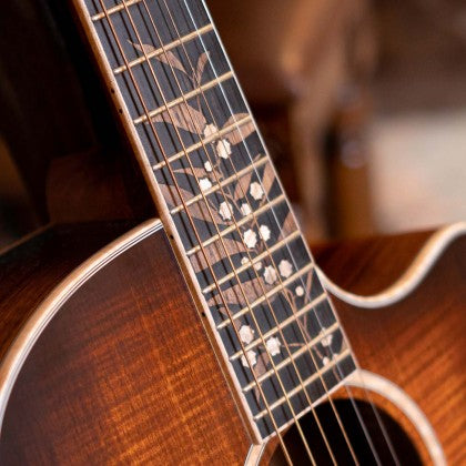 Đàn Guitar Acoustic Limited Edition Cort The Black Tree có mặt phím đàn inlay những bông hoa