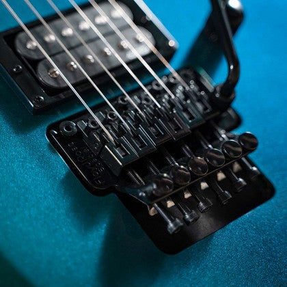 Đàn Guitar Điện Cort X300 có tremolo FloyRose