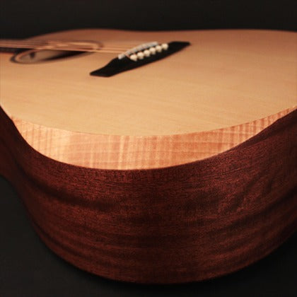Đàn Guitar Acoustic Cort Luce Bevel Cut có bevel cut