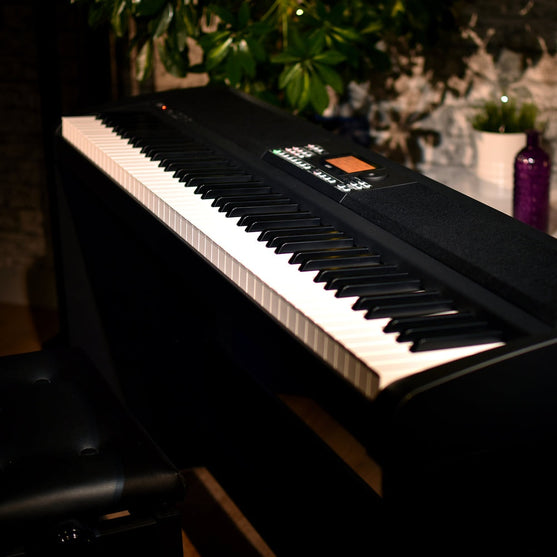 Đàn Piano Điện Korg XE20SP (Kèm Chân + Pedal)