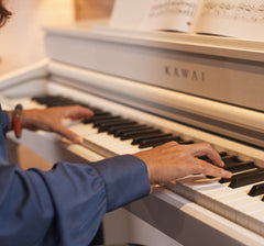 CẢM GIÁC CỦA MỘT CÂY ĐÀN PIANO LỚN: BỘ MÁY PHÍM GỖ GRAND FEEL III