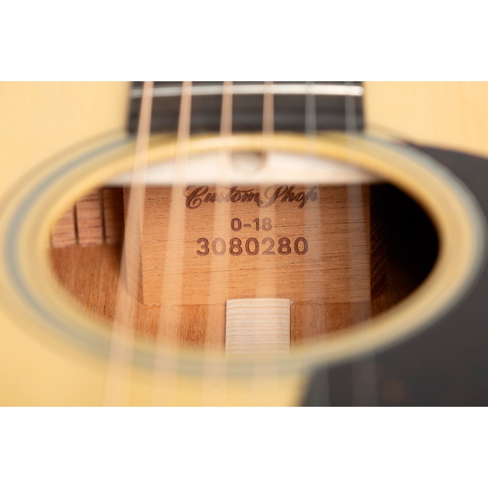Đàn Guitar Acoustic Martin Custom Shop 0-18 - Natural Aging Toner