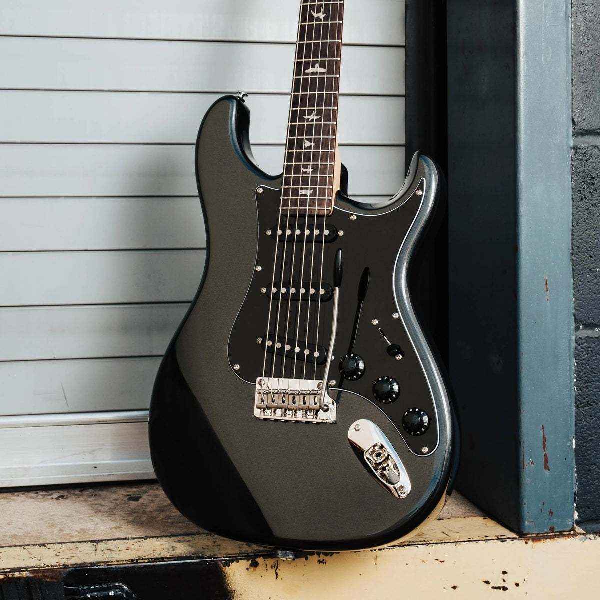 Đàn Guitar Điện PRS SE Silver Sky Defender Limited Edition