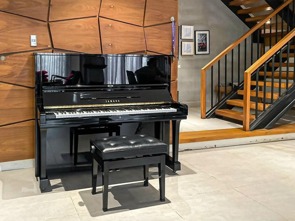 Đàn Piano Cơ Upright Yamaha UX30BL