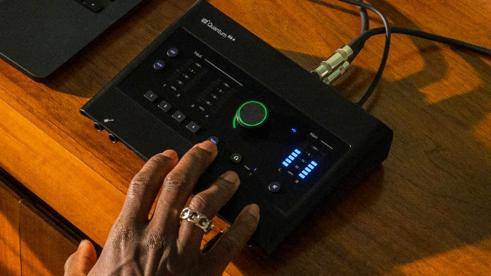 PreSonus Quantum ES 4