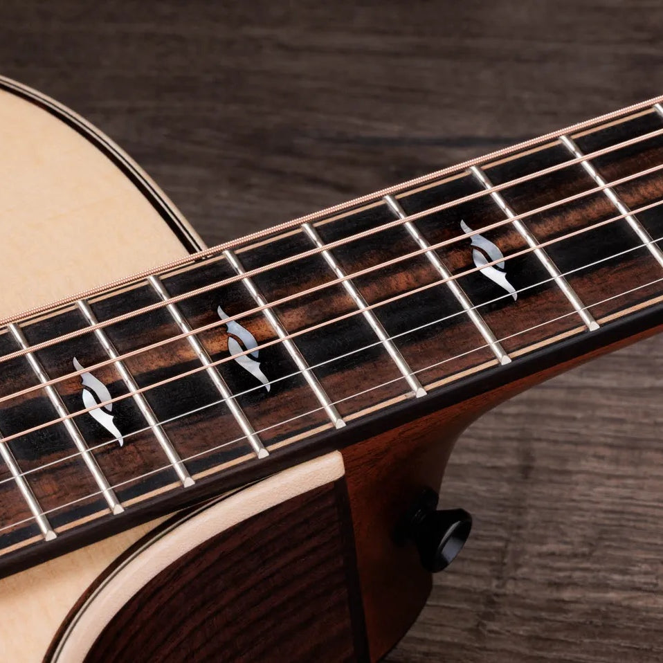 Đàn Guitar Acoustic Taylor Next Generation 812ce - Natural