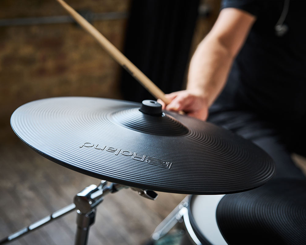 Ride kỹ thuật số 18 inch – V-Cymbal thuyết phục nhất của Roland trên Roland VAD516