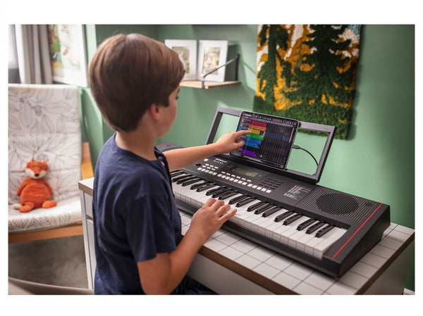 Tham gia vào các band nhạc với Roland E-X10