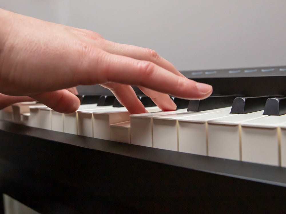 Trải nghiệm Piano cao cấp trên Rolnad FP-E50