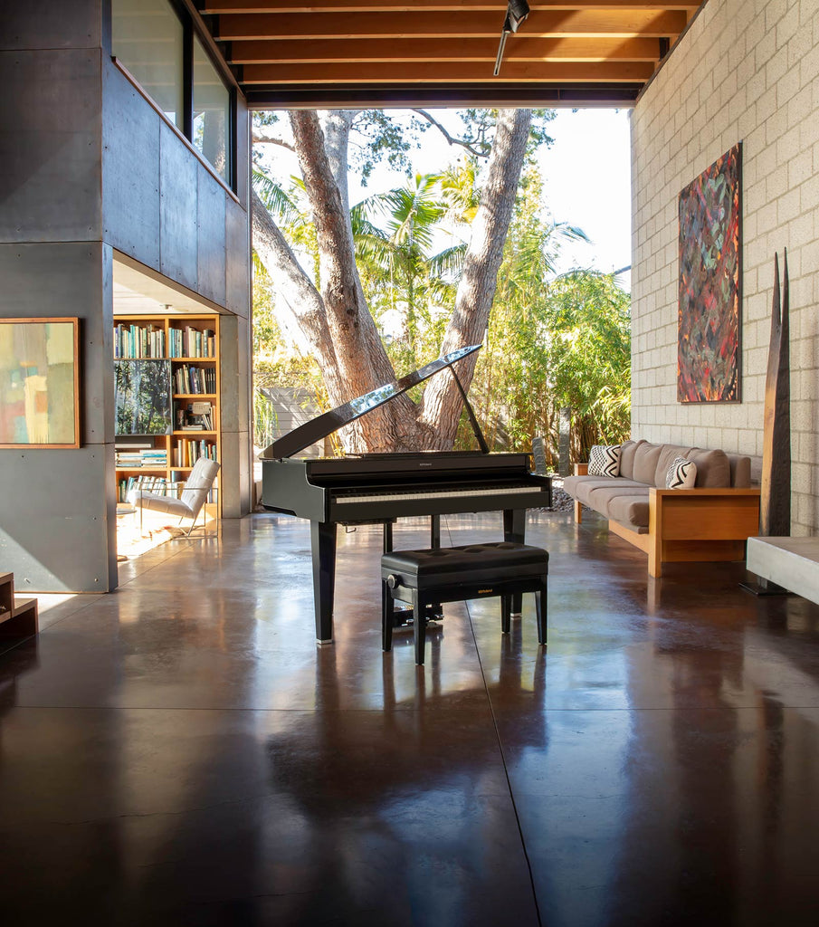 Đàn Baby Grand Piano Roland GP-6 thiết kế thanh lịch, cổ điển