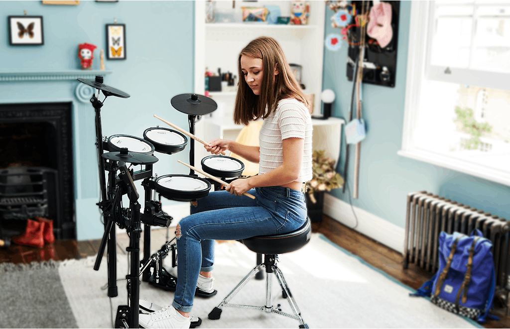 Roland TD-1DMK cũng dành cho sinh viên đam mê trống