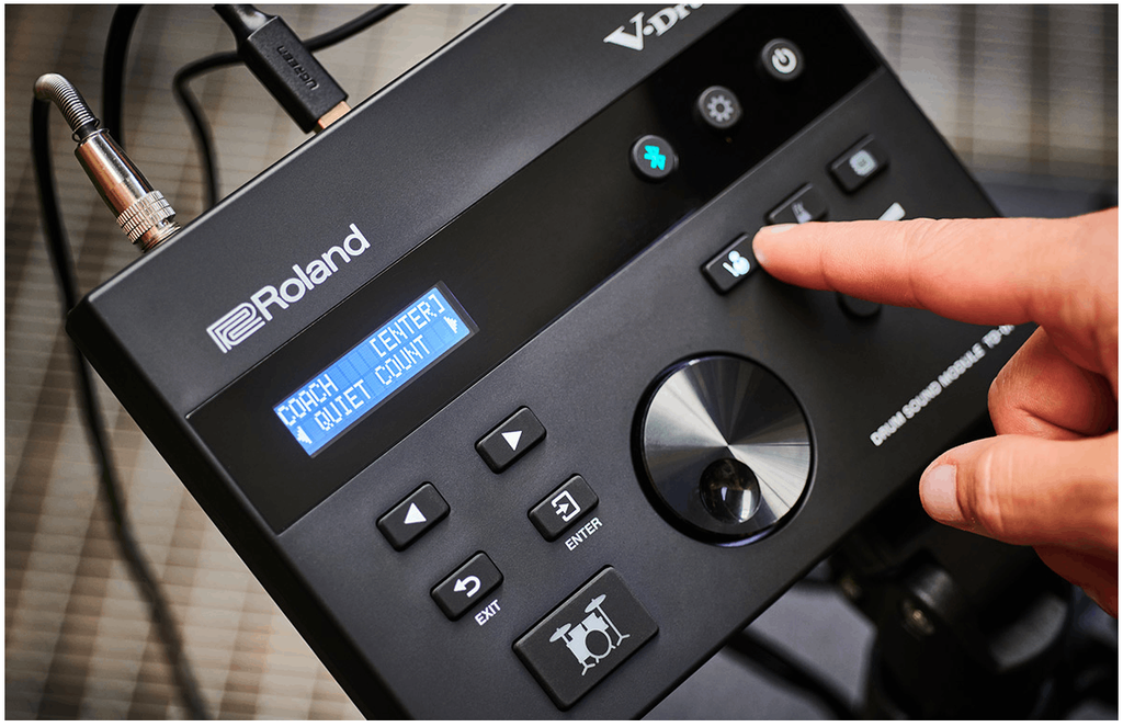 Chế độ huấn luyện viên tích hợp để mài giũa kỹ năng của bạn trên Roland VAD-103