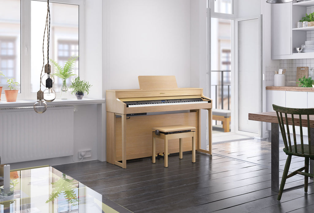 Roland HP702 tô thêm vẻ đẹp cho ngôi nhà của bạn