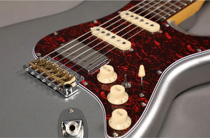 Đàn Guitar Điện Sqoe SEST1000