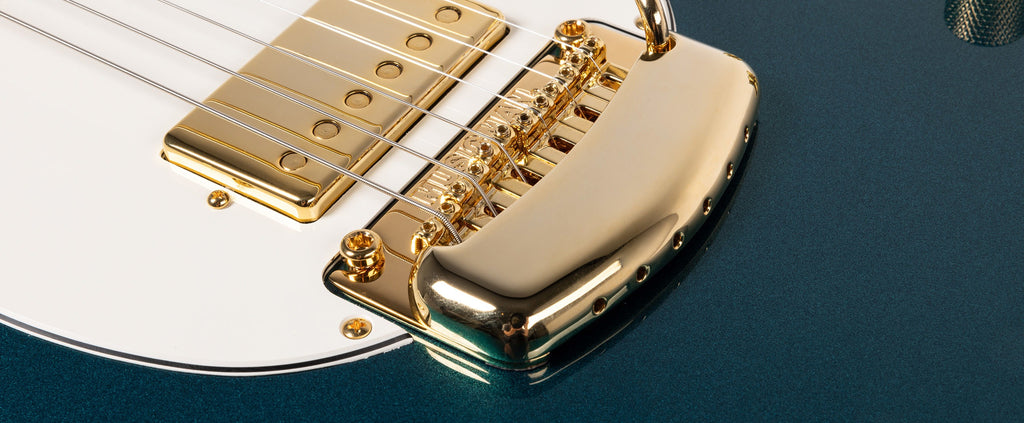 Pickup Music Man® Custom Wound HT Cory Wong Humbuckers trên Đàn Guitar Điện Ernie Ball Music Man StingRay II Deluxe Cory Wong Signature