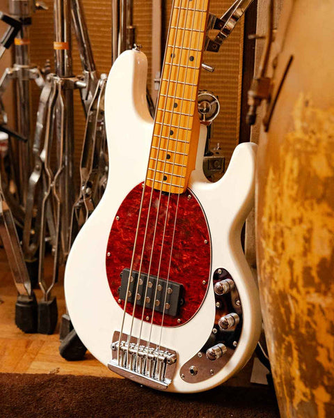 Sterling StingRay Classic Ray25CA body