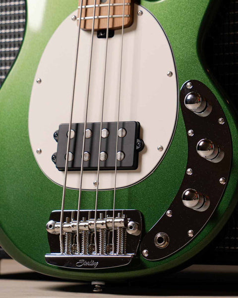 Sterling StingRay Short Scale RaySS4 PICK UP