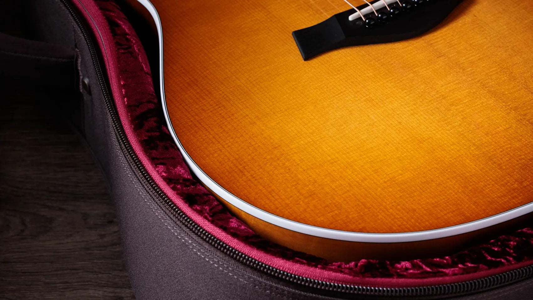 Đàn Guitar Acoustic Taylor 217e Plus Special Edition - Honeyburst