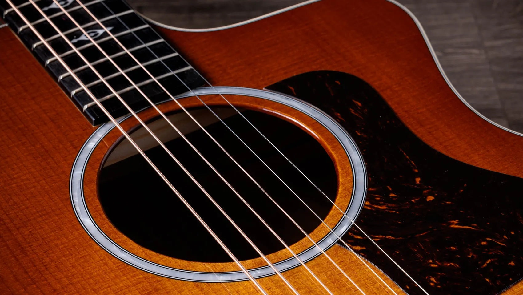 Đàn Guitar Acoustic Taylor 214ce-K DLX Special Edition - Honeyburst