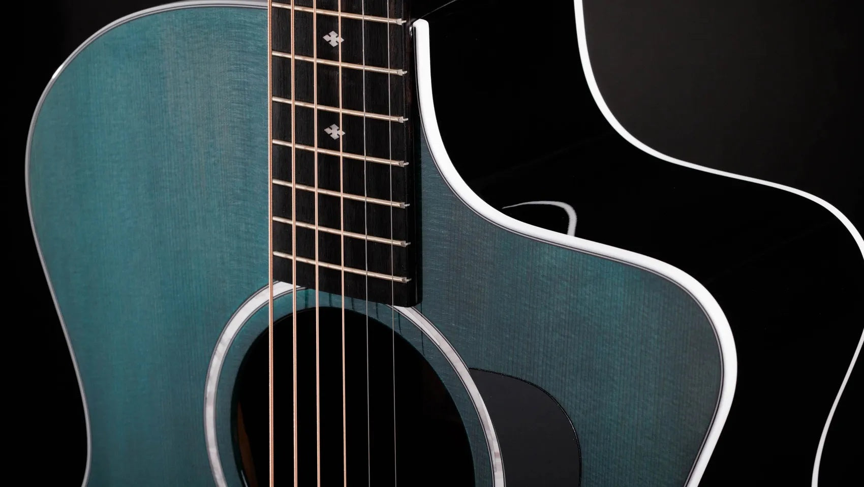 Đàn Guitar Acoustic Taylor 214ce Plus Special Edition-Mai Nguyên Music