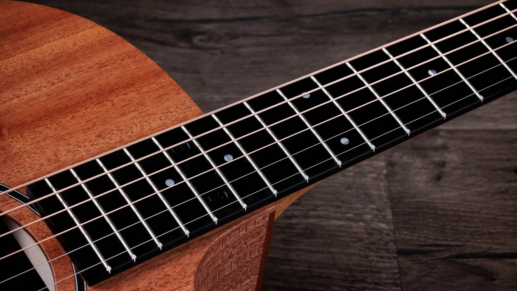 Đàn Guitar Acoustic Taylor 24ce - Natural